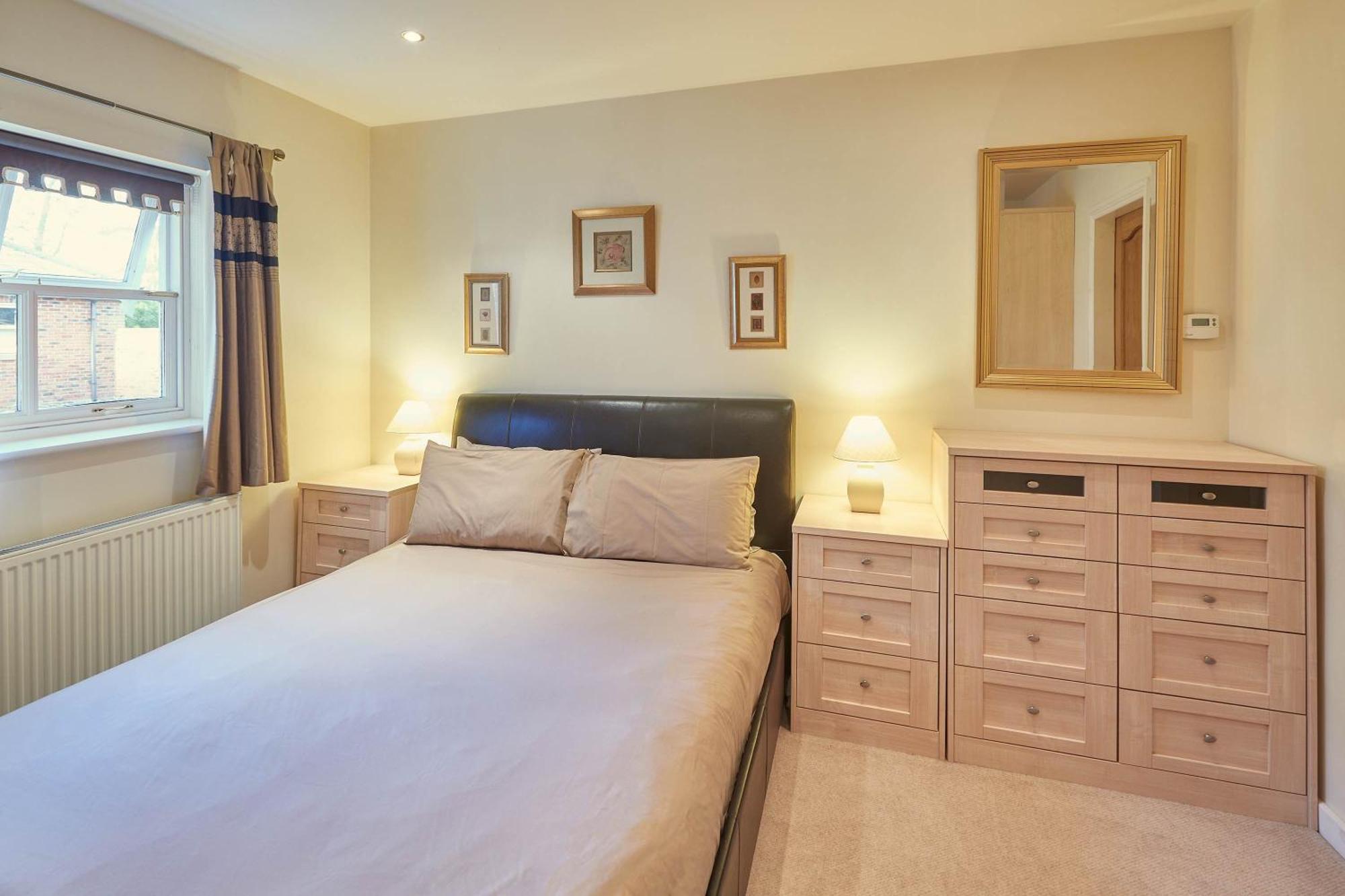 Host & Stay - Folkton Cottages Scarborough Room photo